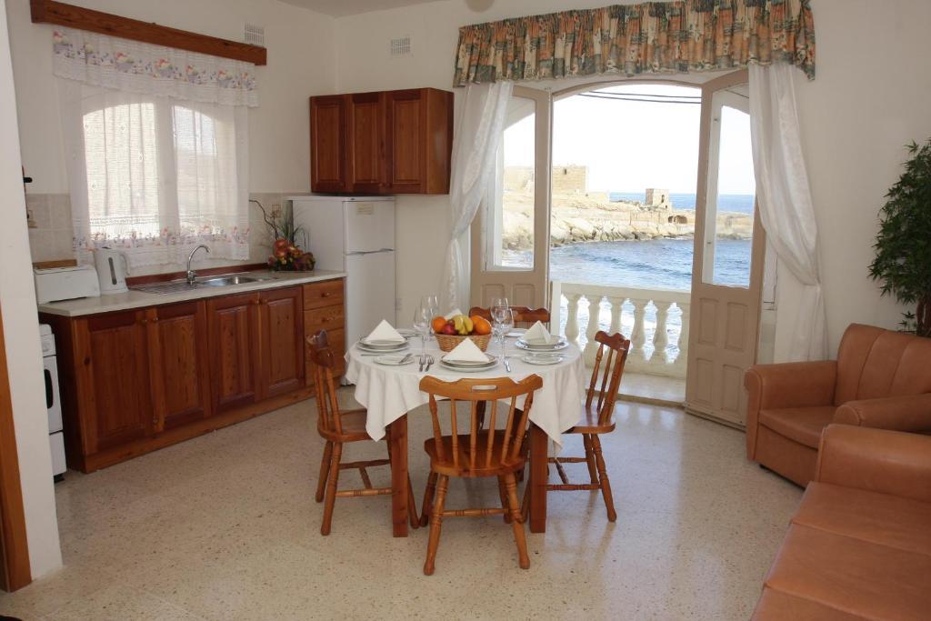 Horizon Apartments Gozo Marsalforn Екстериор снимка
